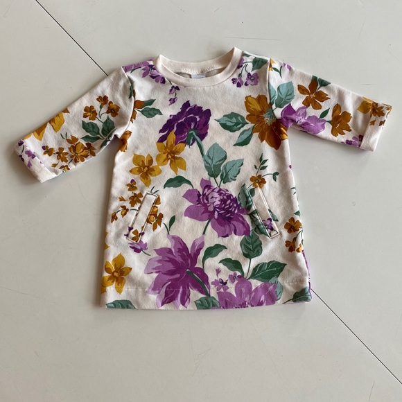 Two Old Navy dresses - Picture 2 of 5